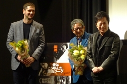 『皆はこう呼んだ、鋼鉄ジーグ』最速上映会、左から監督、永井豪、水木一郎