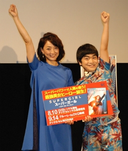 加藤諒（右）と岩崎恭子がドラマを絶賛
