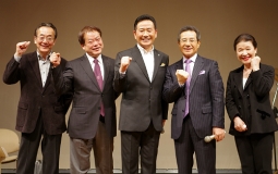 左から中田ディレクター、南郷氏、北川、弦氏、さわだ氏
