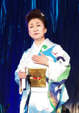 大月みやこ