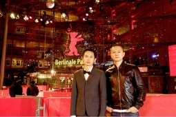 ベルリン国際映画祭に参加した近浦啓監督（右）とルー・ユーライ