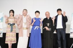 『ツユクサ』イベント開催(左から鈴木、白酒、小林、鯉昇、平山監督)