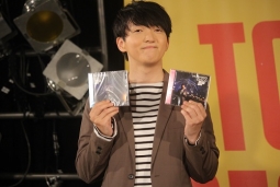 デビュー記念イベントを開催した星野一成（ほしのディスコ）