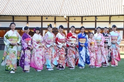 2015年オスカープロモーション晴れ着撮影会